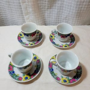 BEAUTIFUL SET 8 PIECES THE KITCHEN